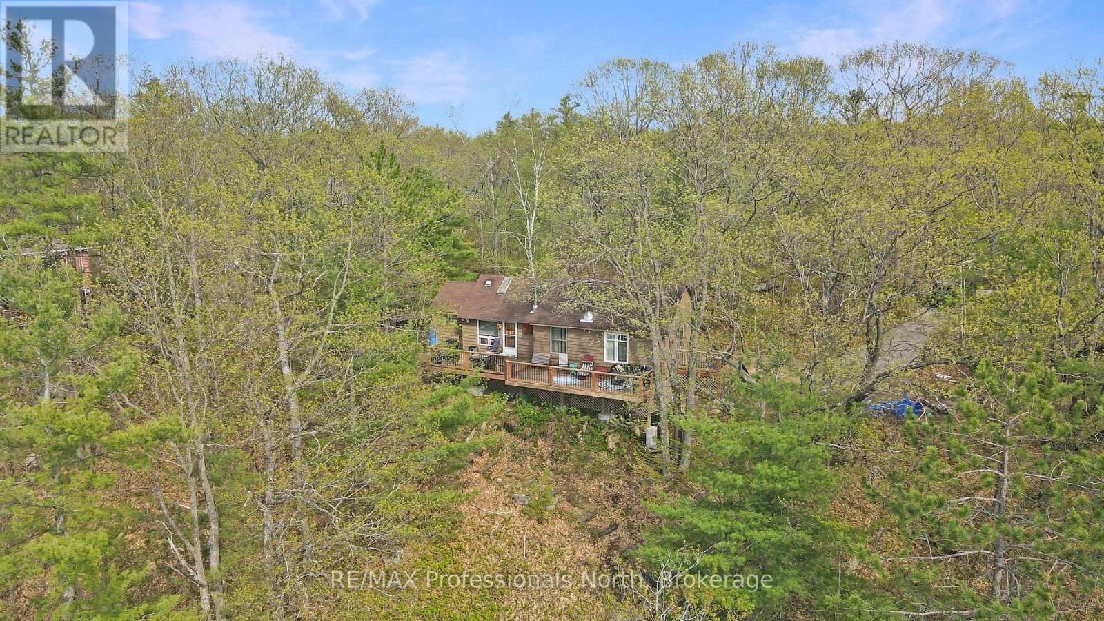 1012 IROQUOIS LANE - 31