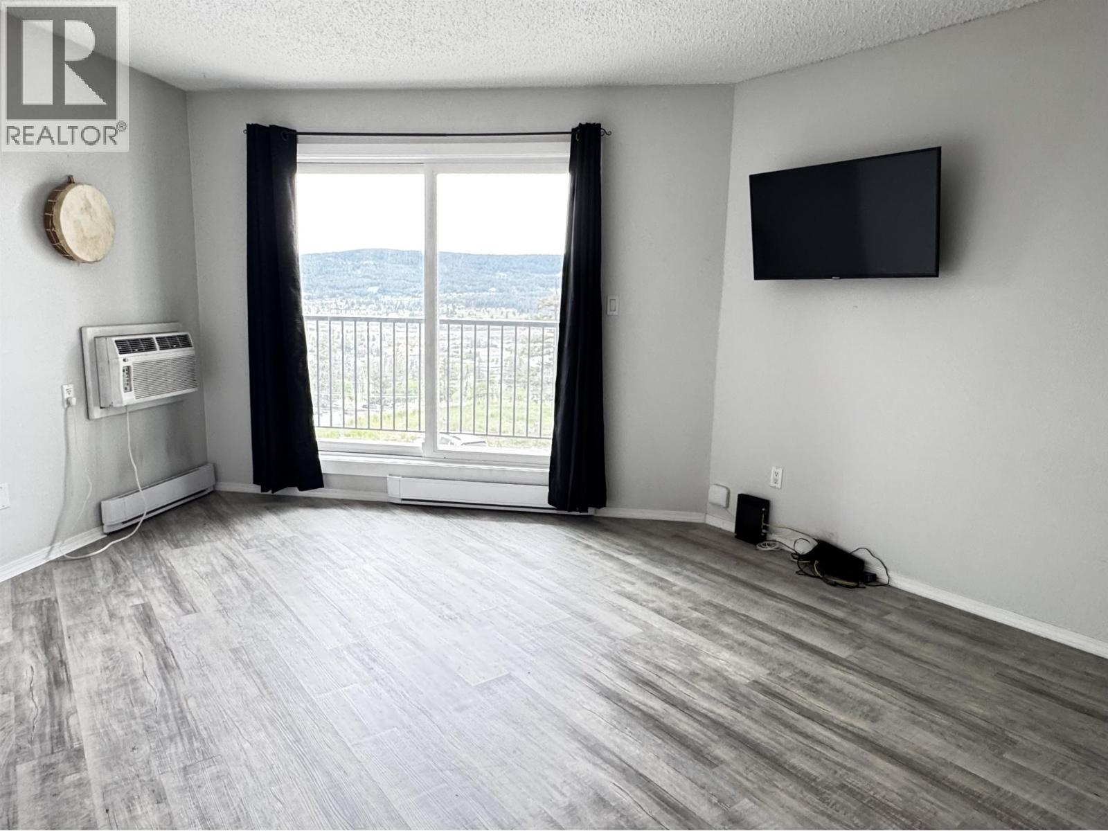 #308 280 N BROADWAY AVENUE - 14