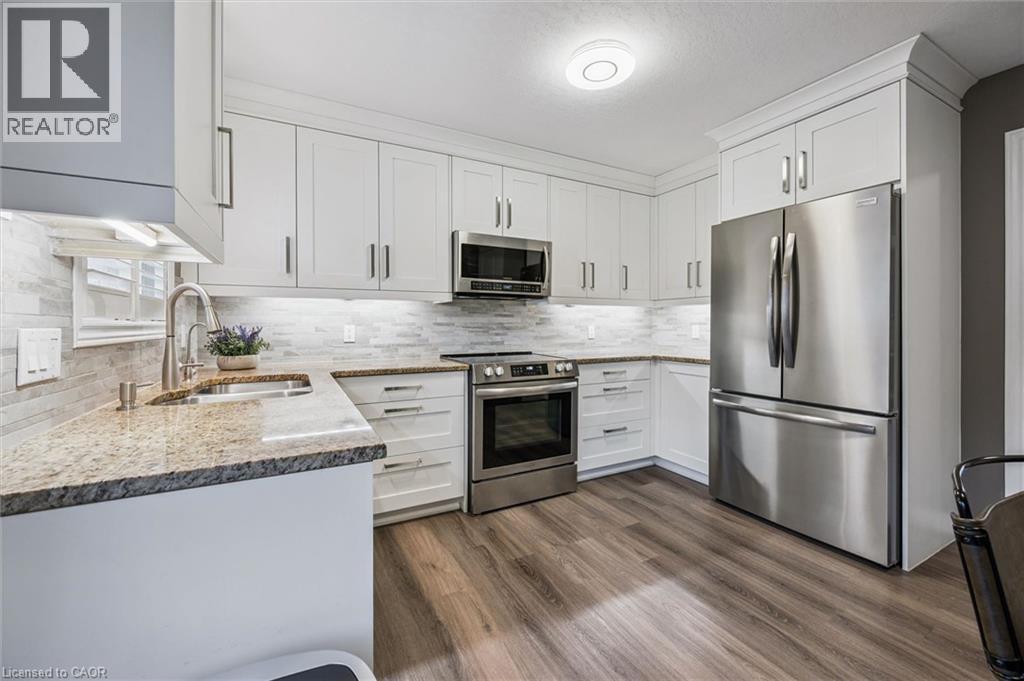 79 FAIRLAKE Drive - 21