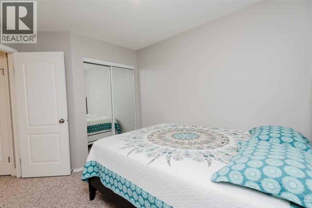 7326 104A Street SW - 12