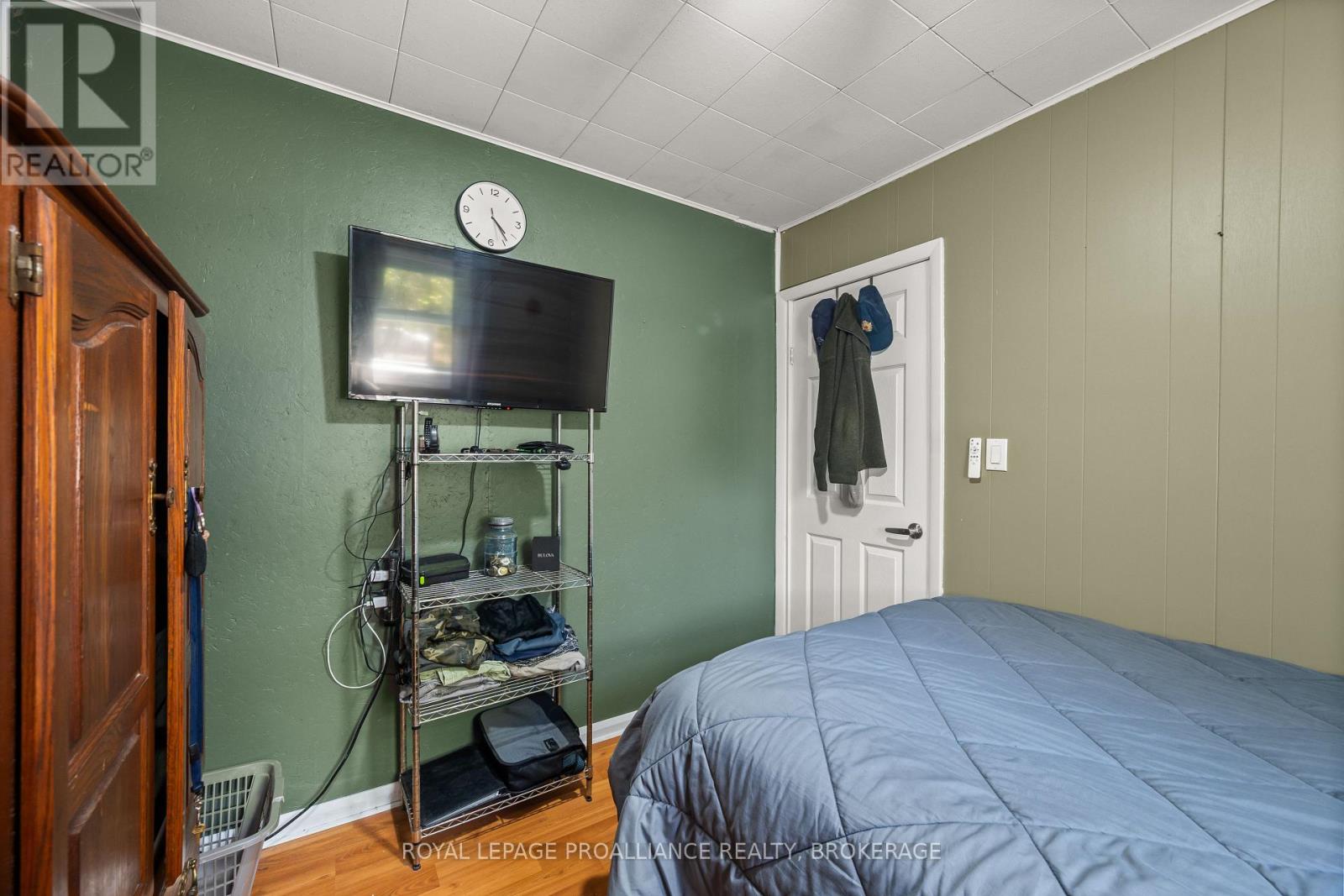180 SWITZER LANE - 17
