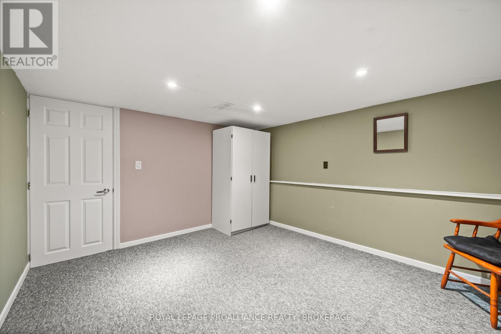 180 SWITZER LANE - 20