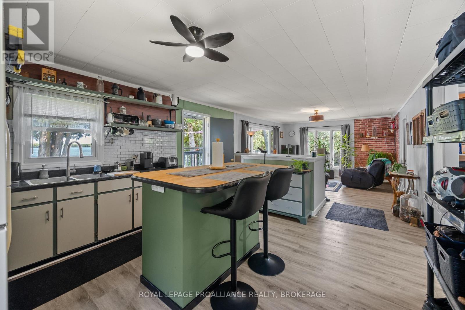 180 SWITZER LANE - 4