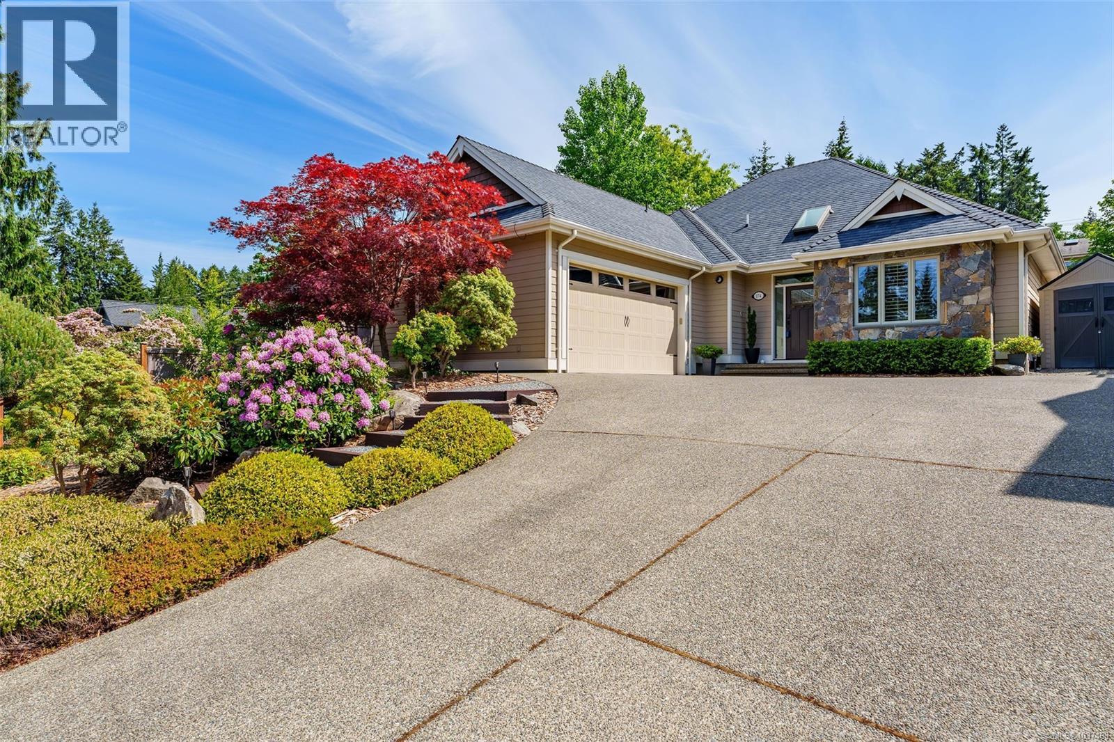 174 Sunningdale Rd E - 2