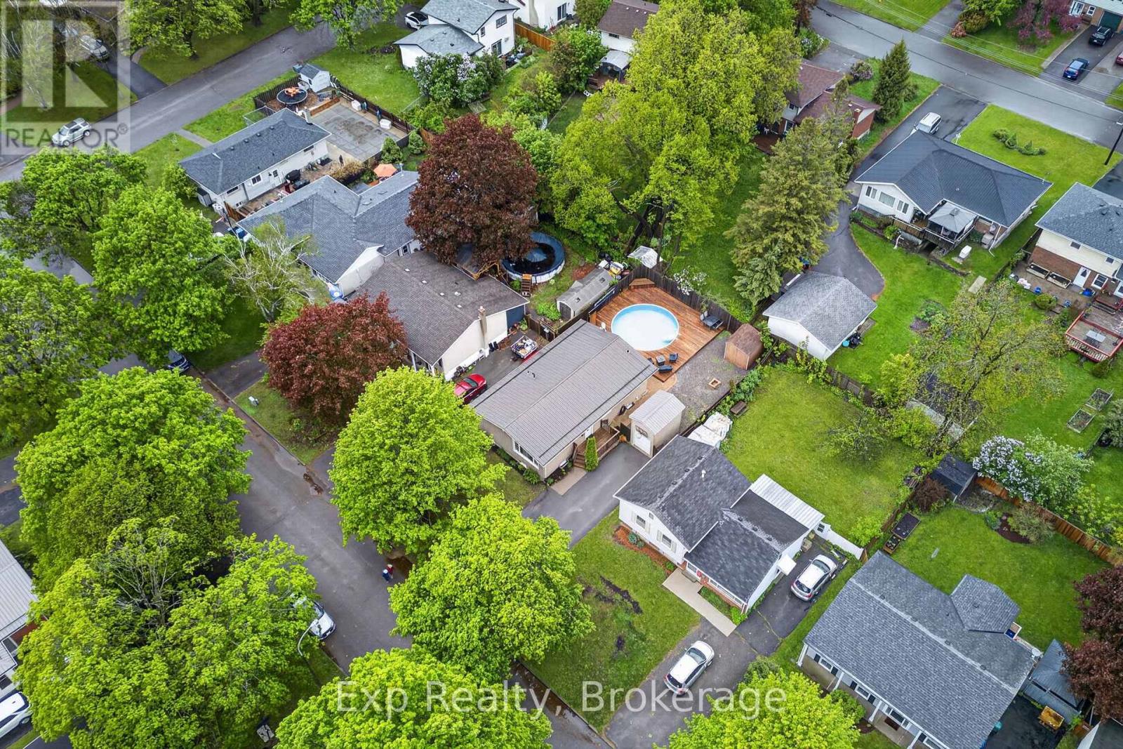 25 MCQUADE DRIVE - 3