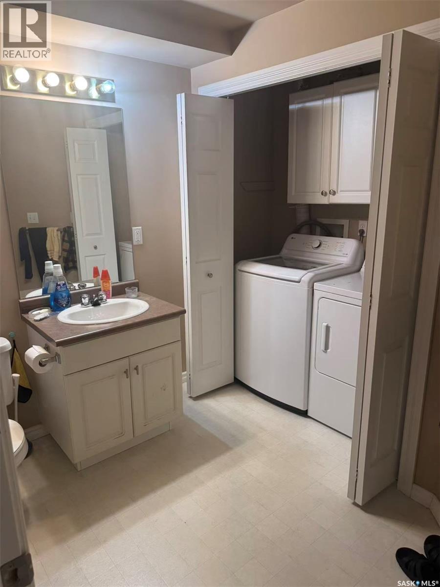 #23 103 BANYAN CRESCENT - 18