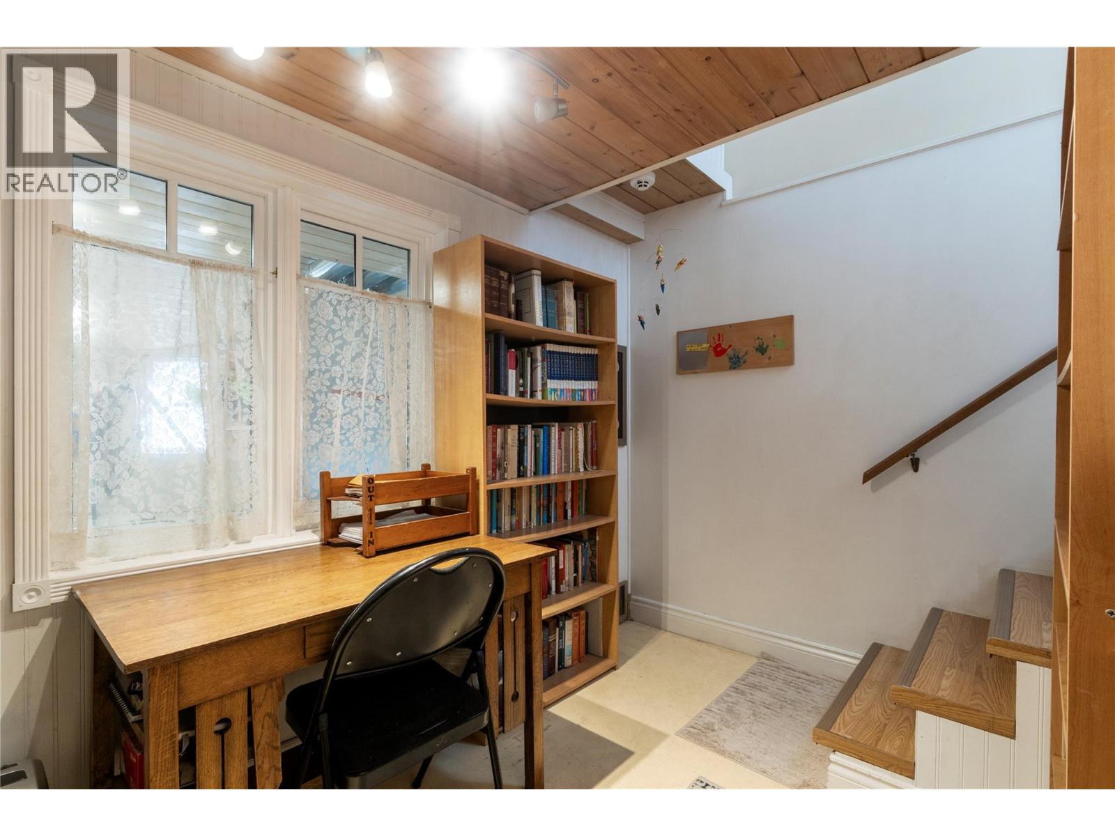 4856 Eagle Bay Road, Eagle Bay