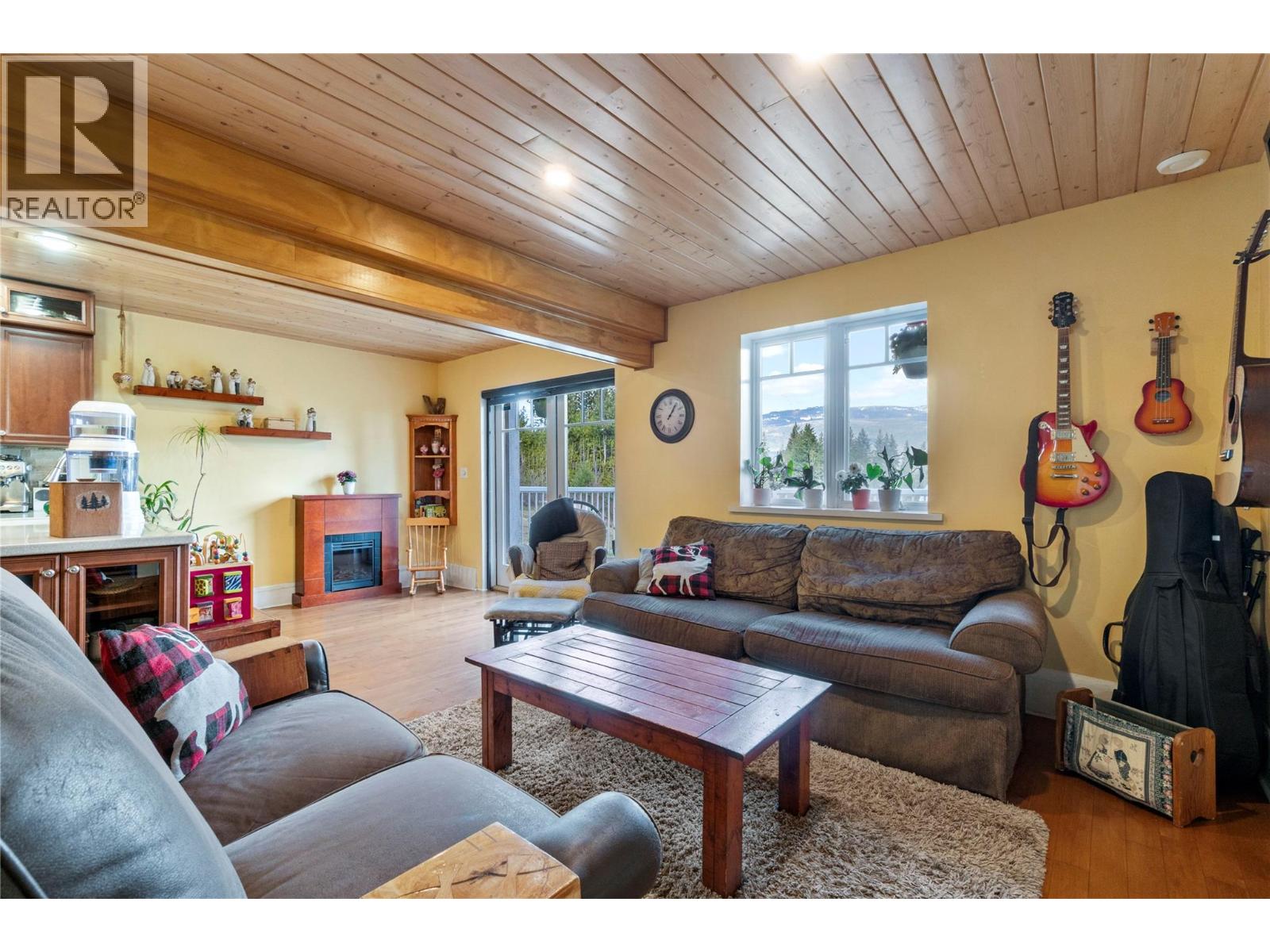 4856 Eagle Bay Road, Eagle Bay