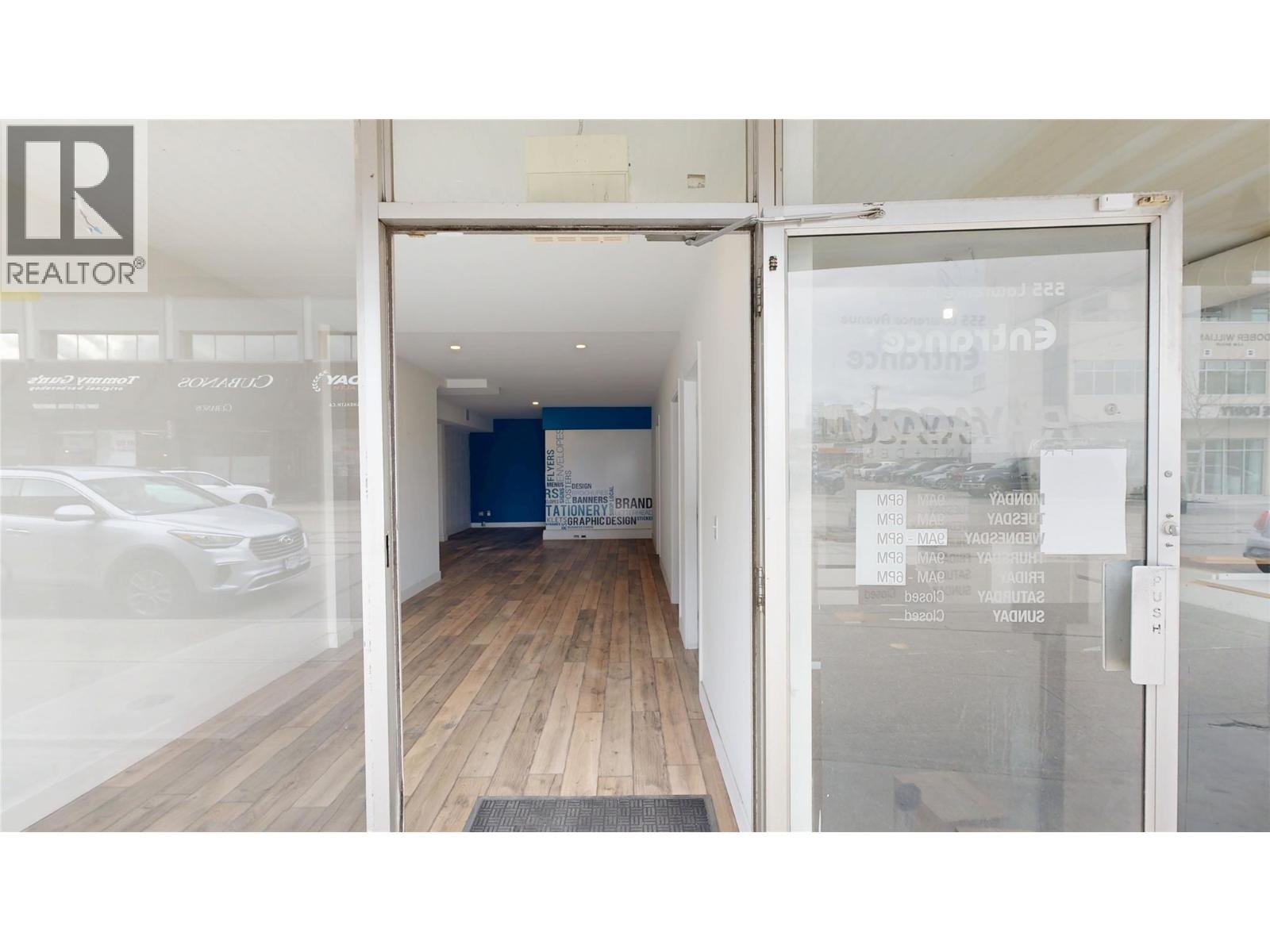  555 Lawrence Avenue, Kelowna