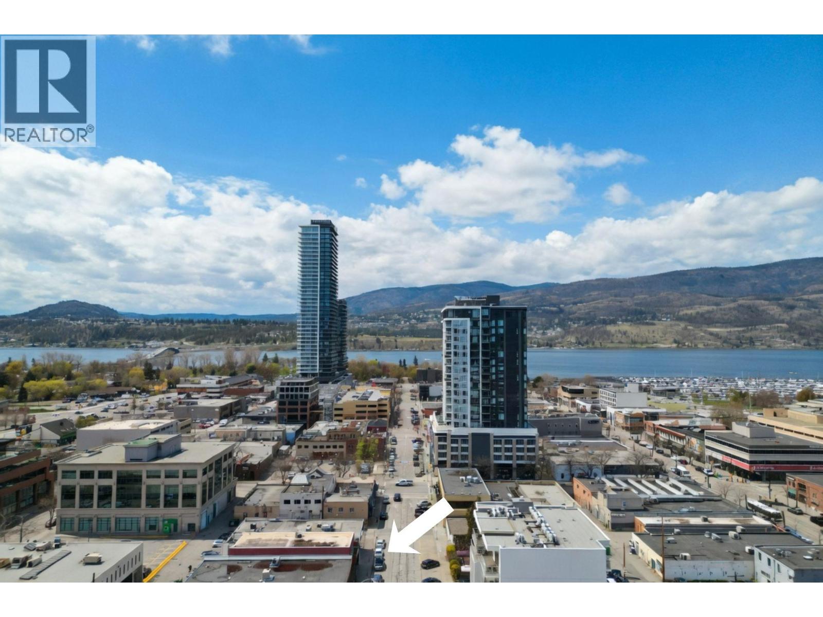  555 Lawrence Avenue, Kelowna