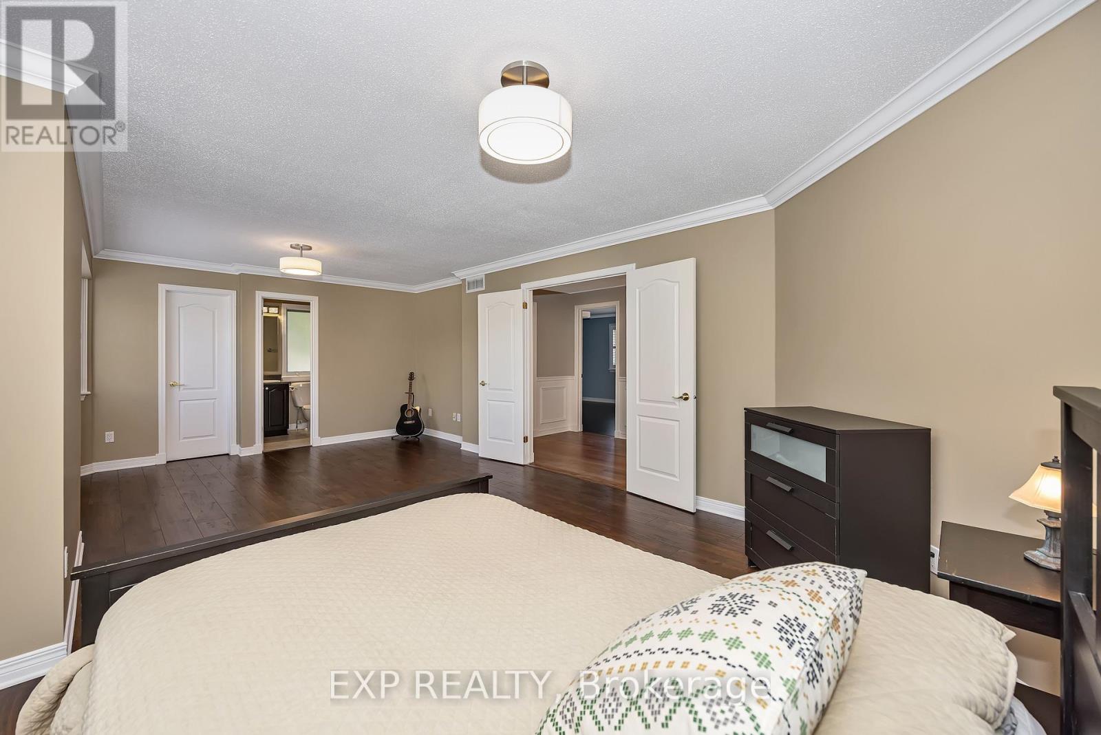 28 SACHS FOREST PLACE - 14