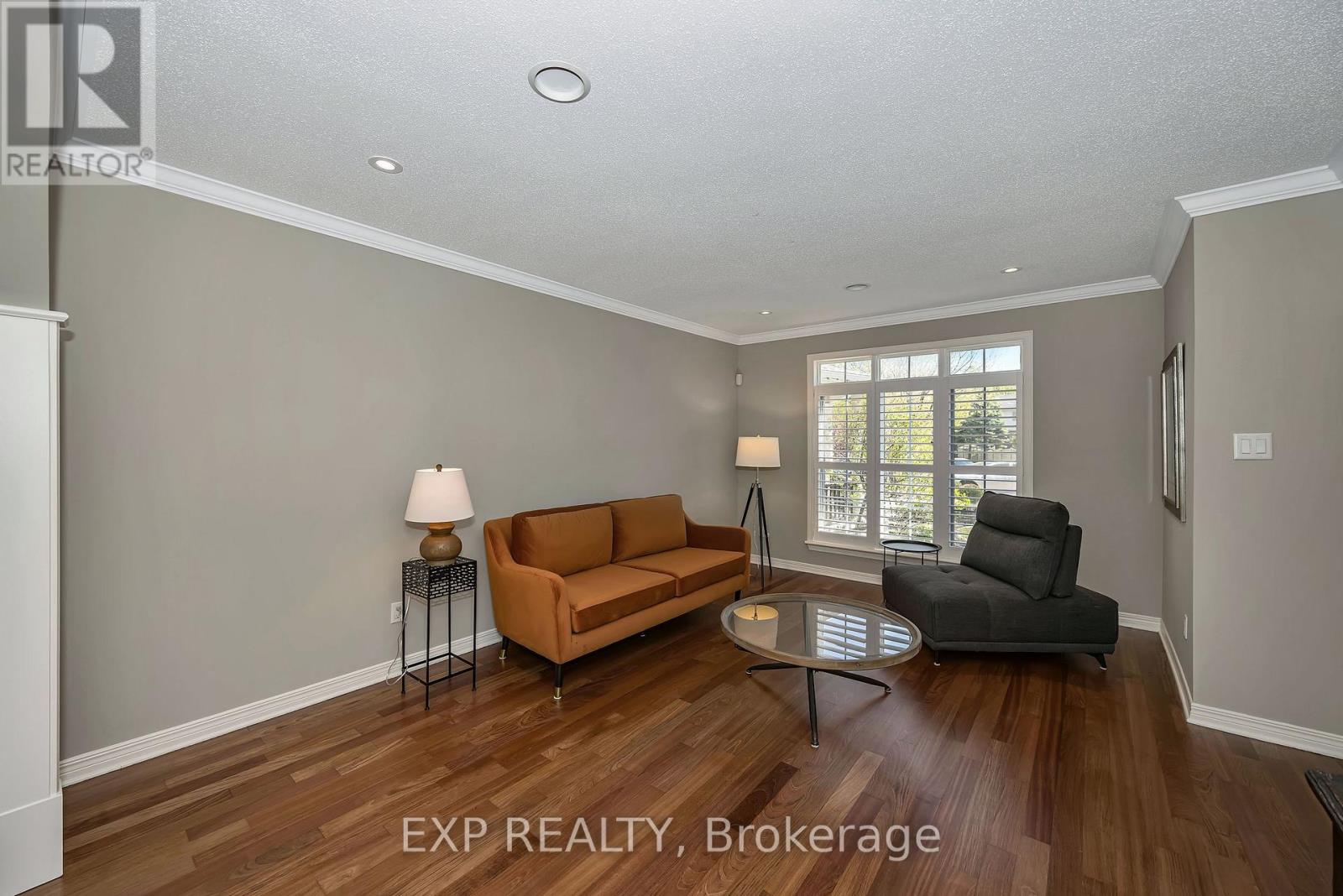 28 SACHS FOREST PLACE - 8