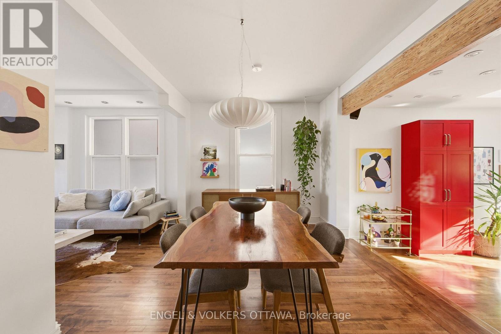 176 HINTON AVENUE N - 14
