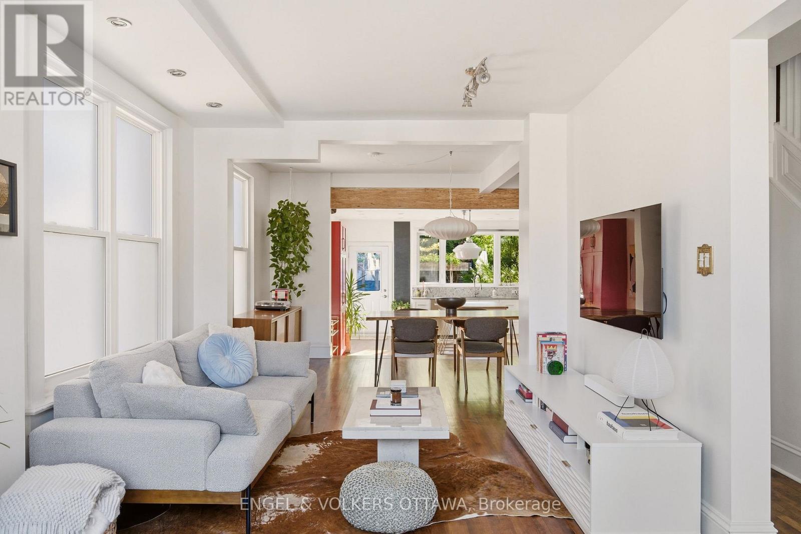 176 HINTON AVENUE N - 6