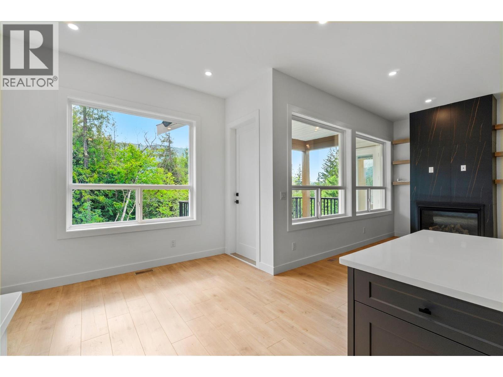  6800 42 Street Northeast, Salmon Arm