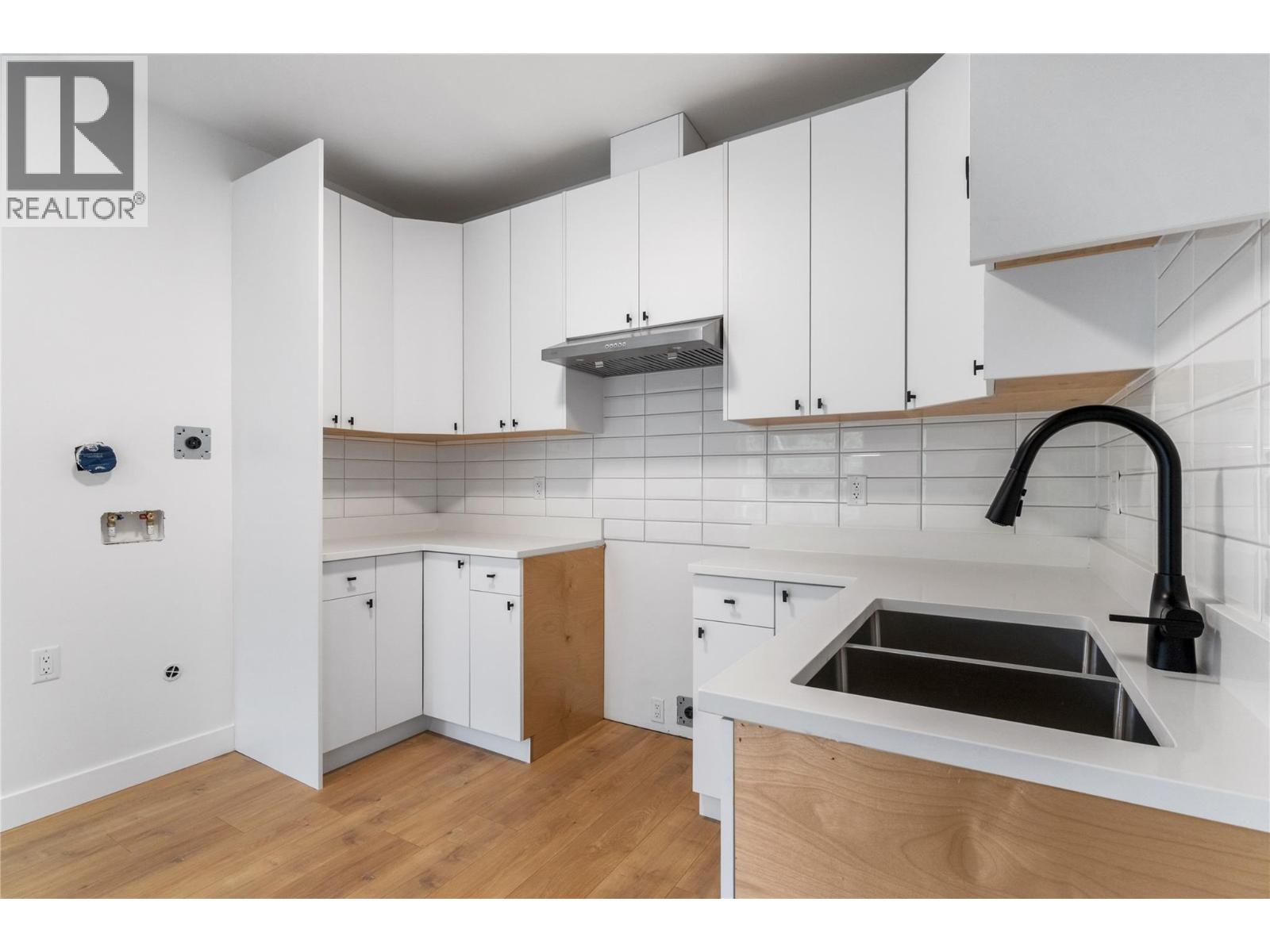 6800 42 Street Northeast, Salmon Arm