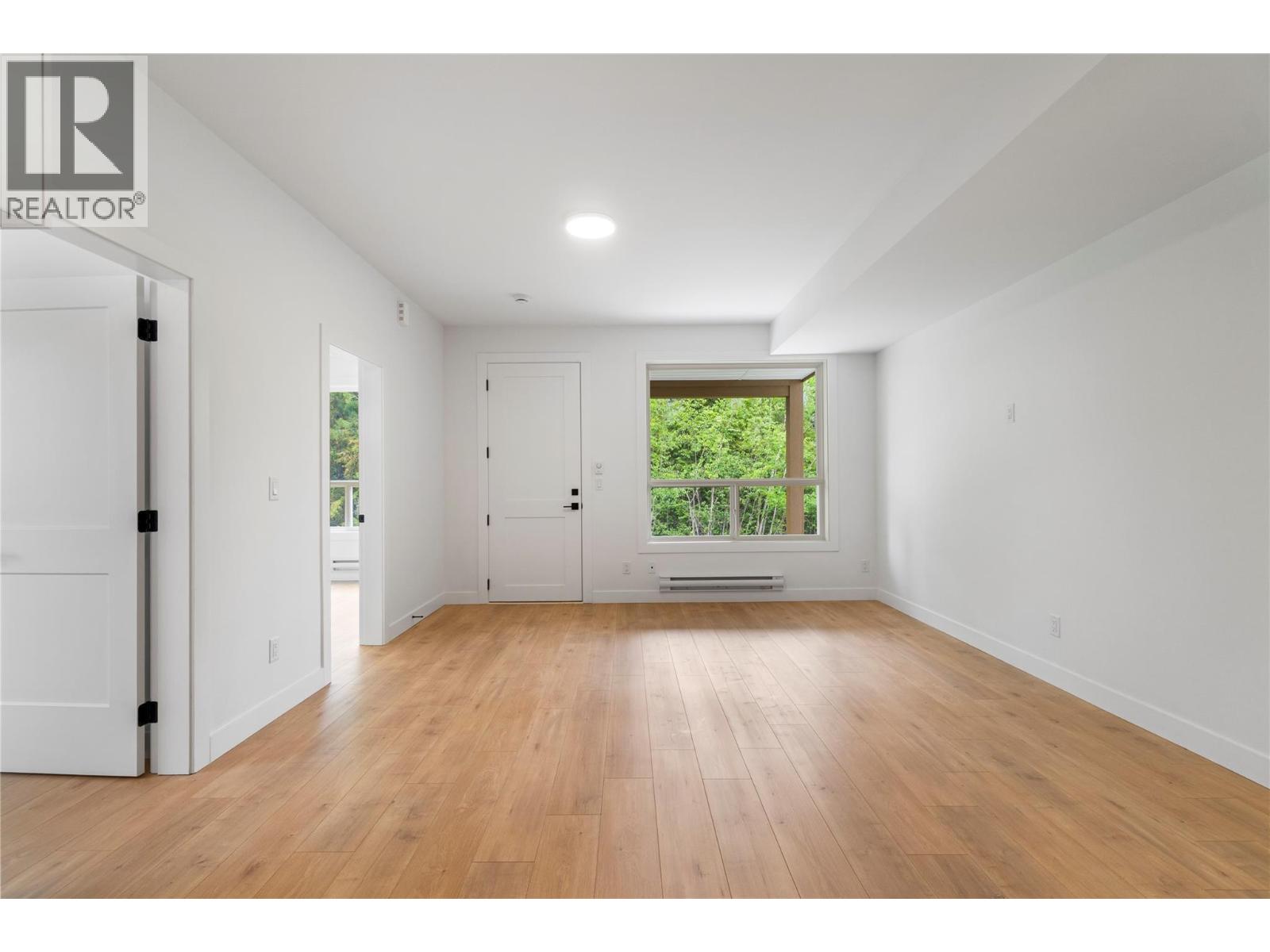  6800 42 Street Northeast, Salmon Arm