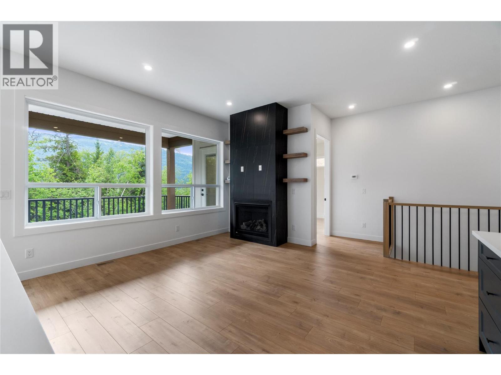  6800 42 Street Northeast, Salmon Arm