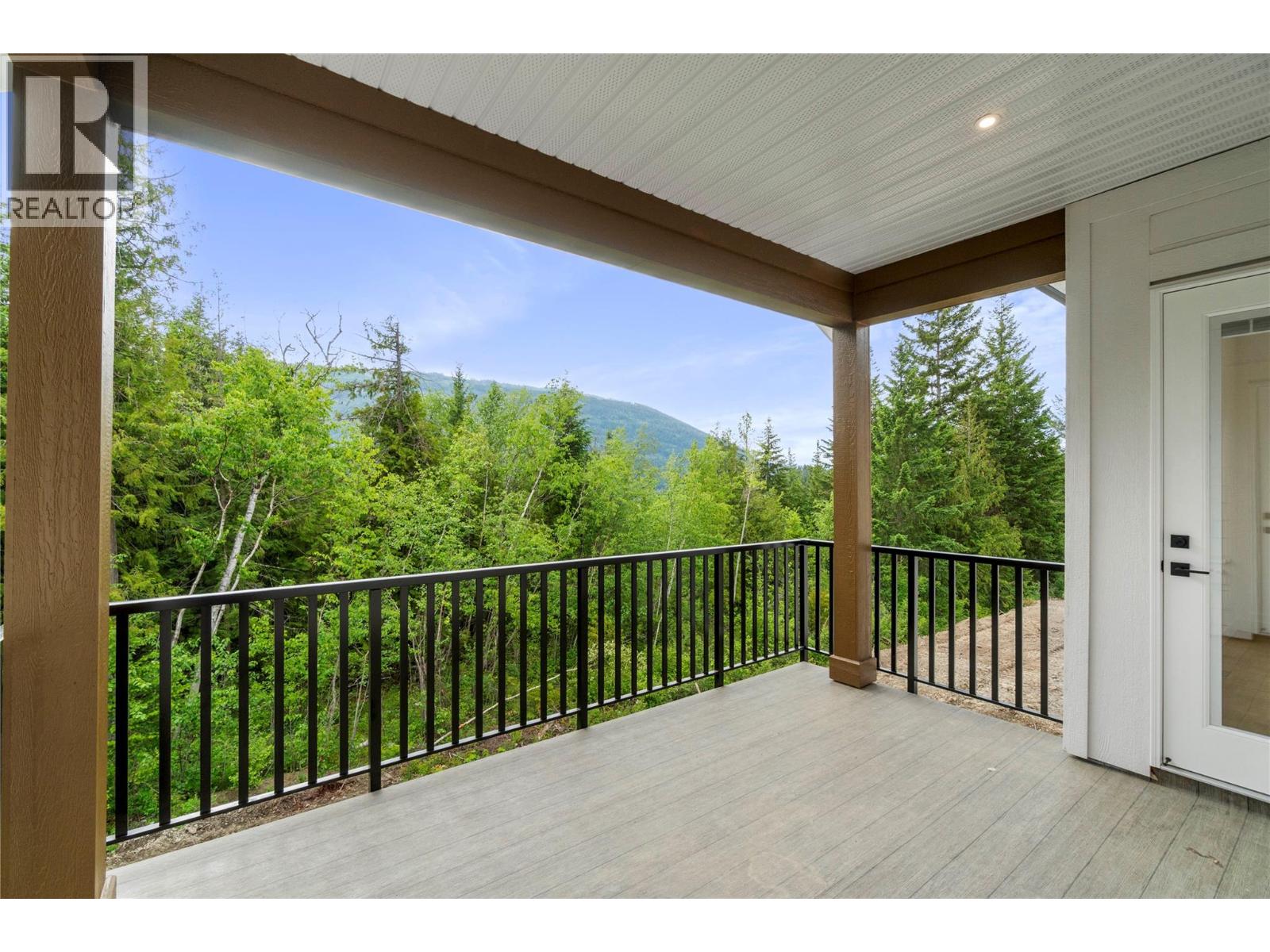  6800 42 Street Northeast, Salmon Arm