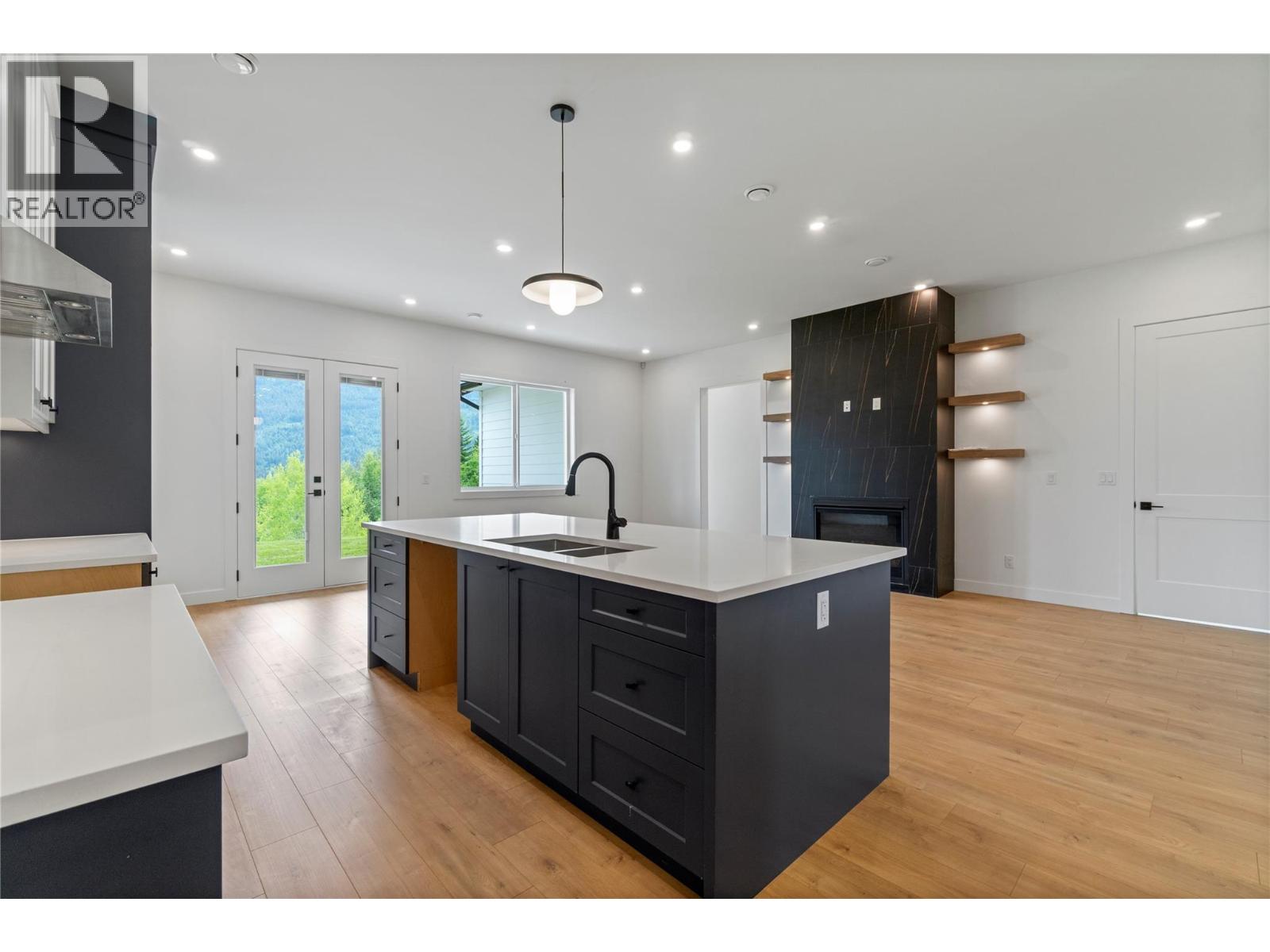  6840 42 Street Northeast, Salmon Arm