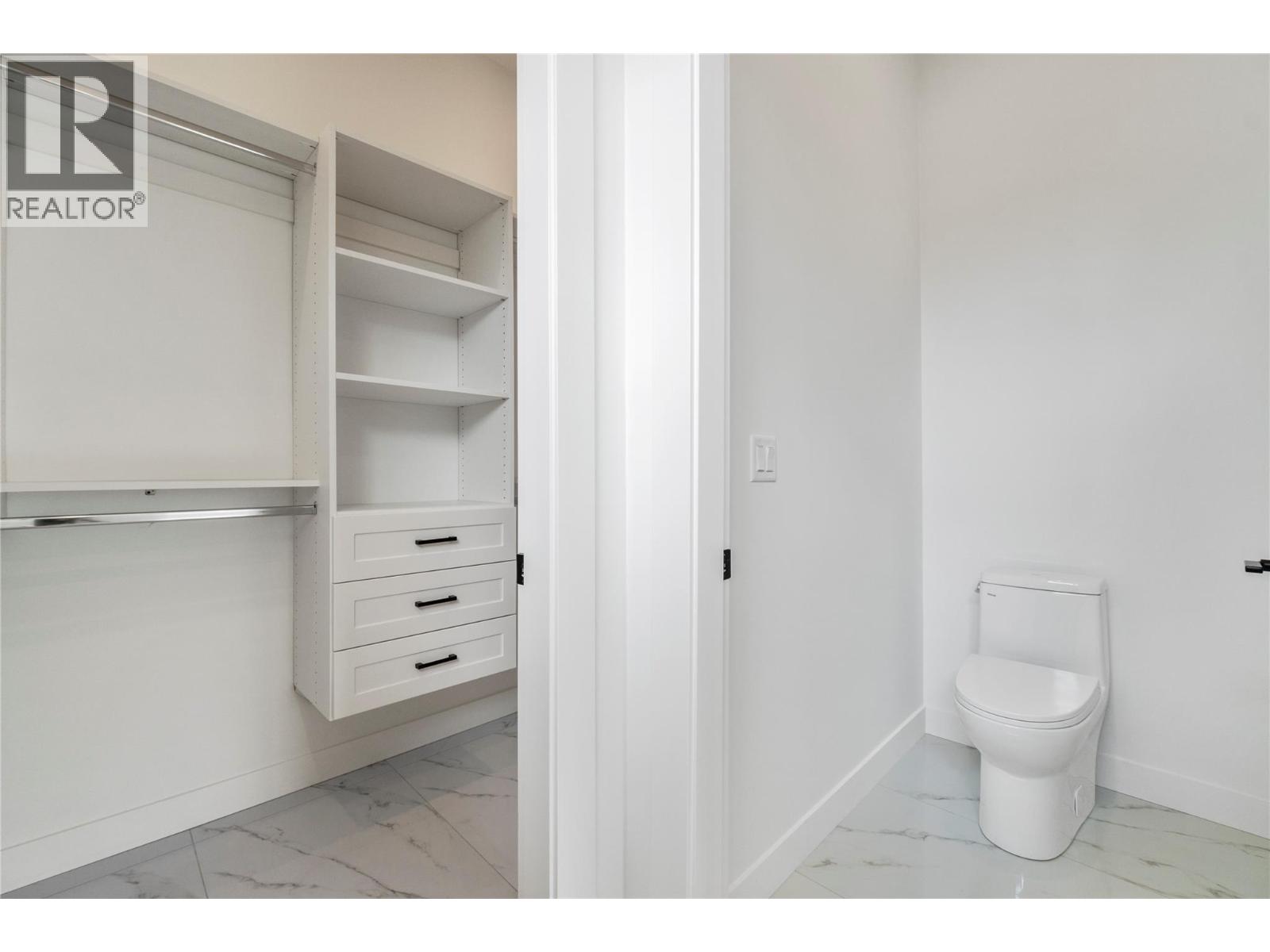  6840 42 Street Northeast, Salmon Arm