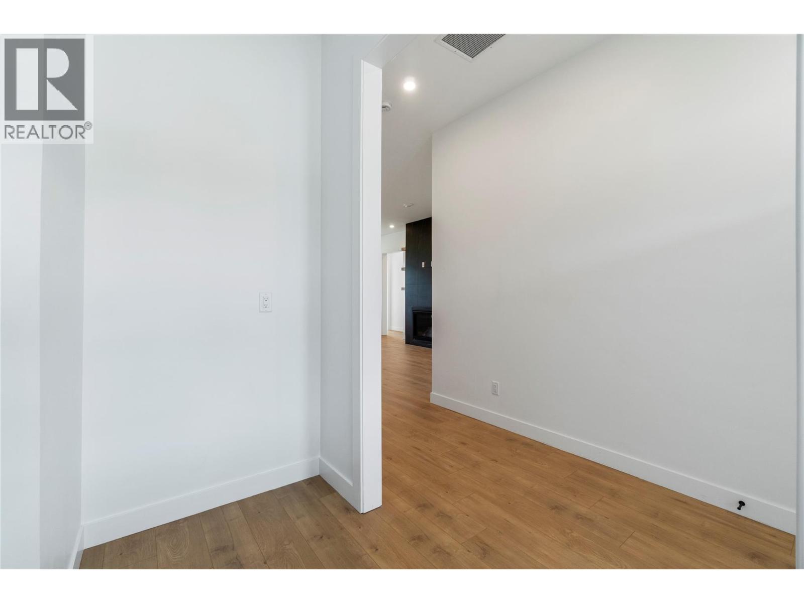  6840 42 Street Northeast, Salmon Arm
