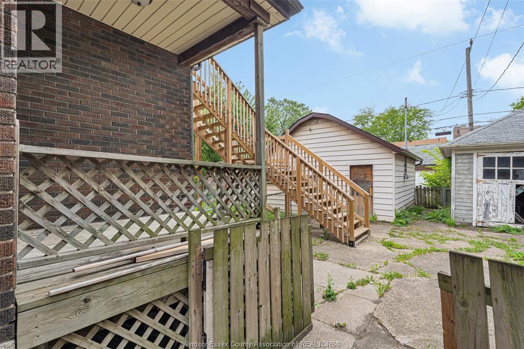 1525 DOUGALL ... - 37