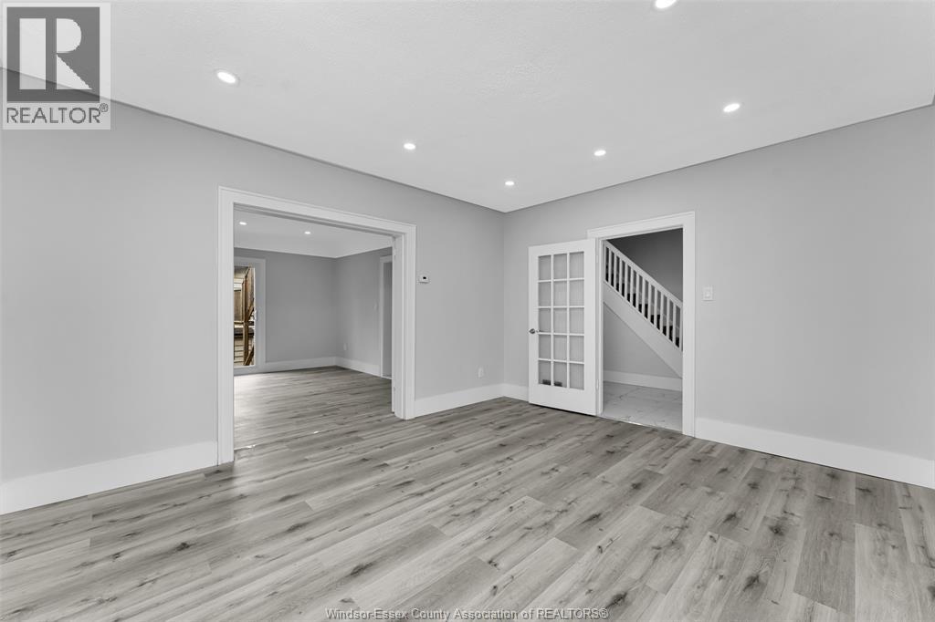 1525 DOUGALL ... - 7