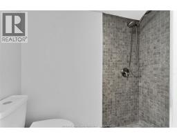 1525 Dougall, Windsor, ON N8X1S2 Photo 35