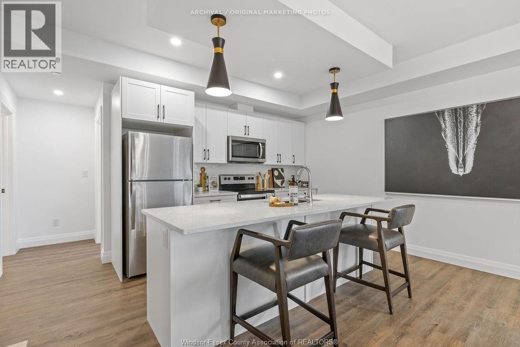 #203 3817 HOWARD AVENUE - 16