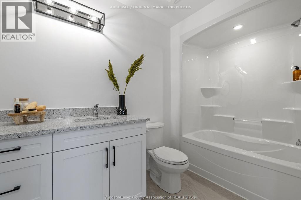 #203 3817 HOWARD AVENUE - 19