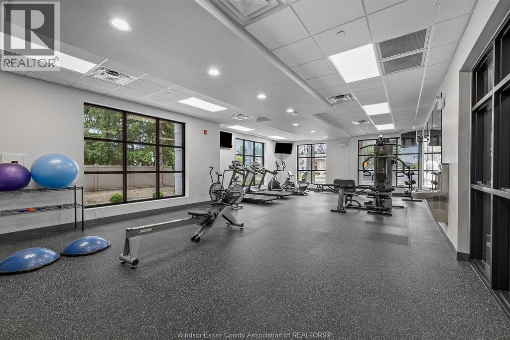 #203 3817 HOWARD AVENUE - 25