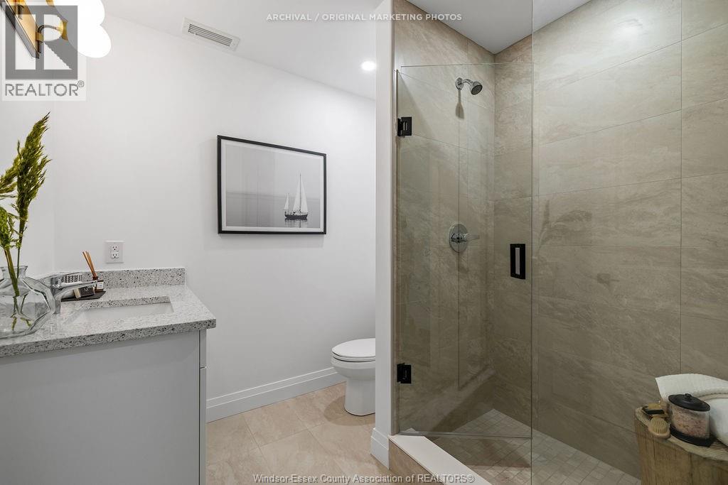 #203 3817 HOWARD AVENUE - 3