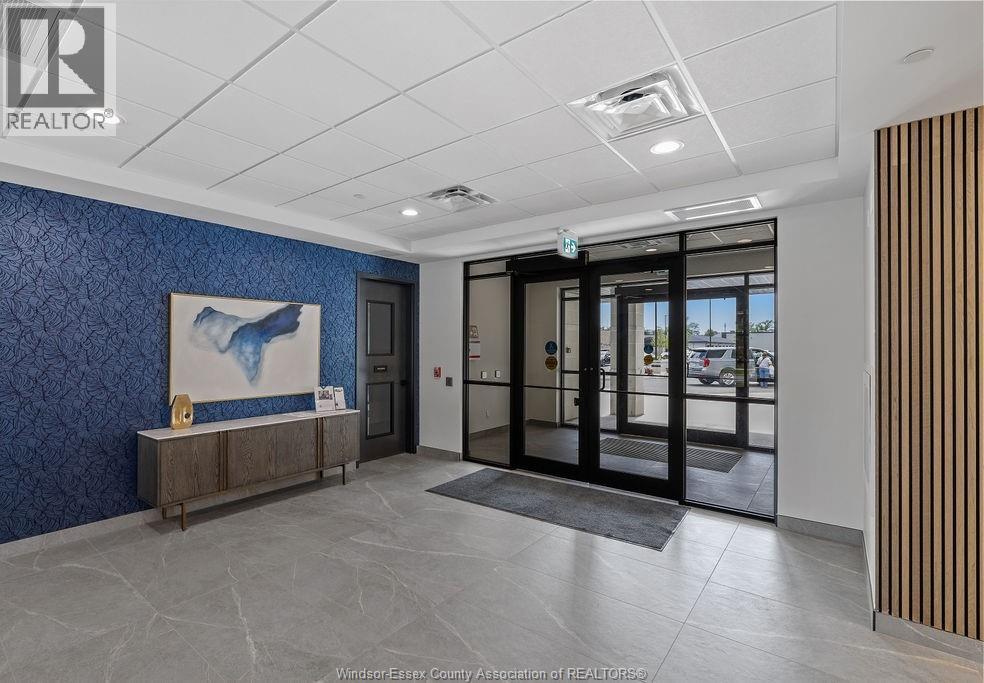 #203 3817 HOWARD AVENUE - 32