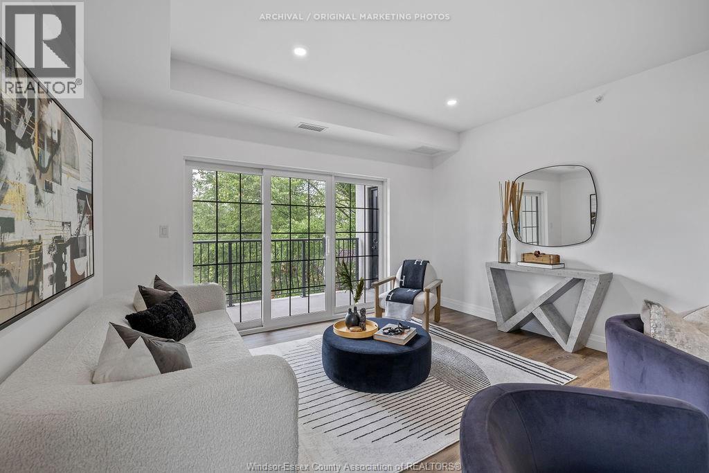 #203 3817 HOWARD AVENUE - 8
