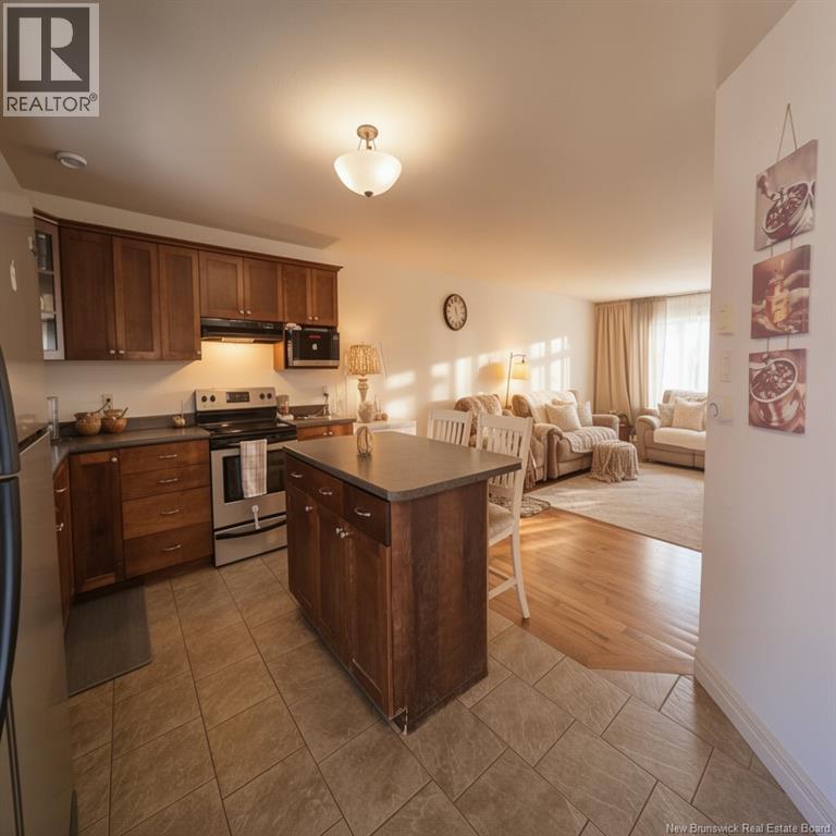 922 Bernard Street - 8