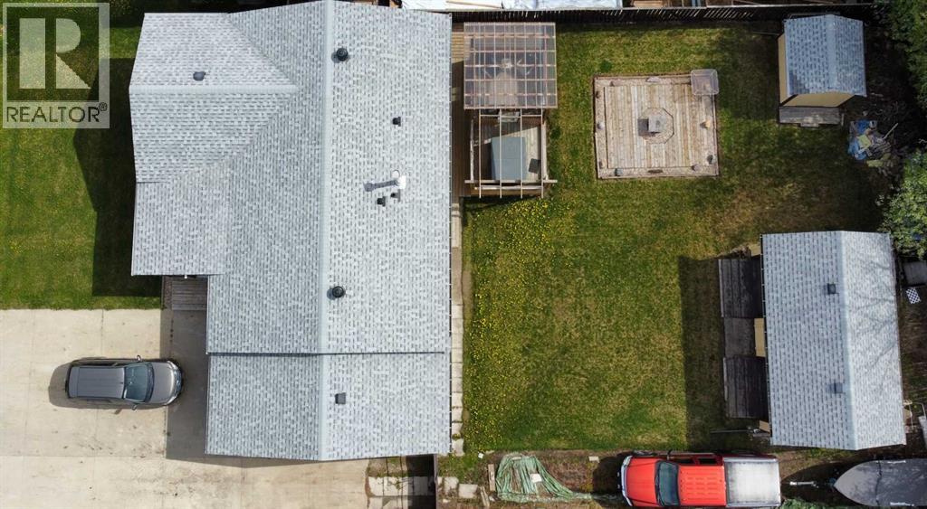 805 8 Street - 3