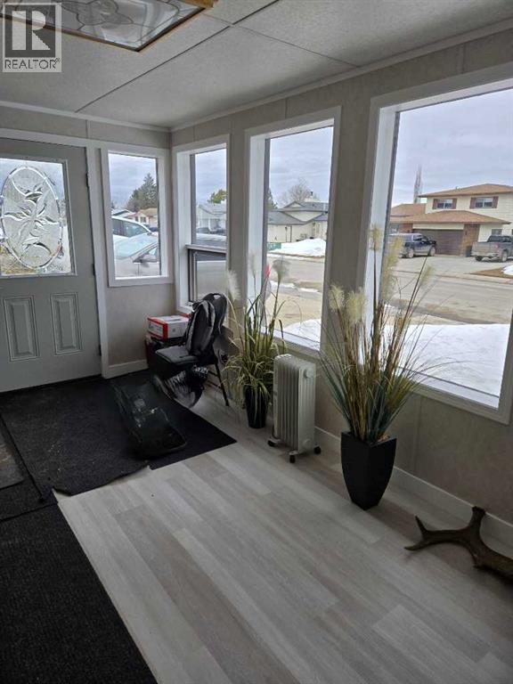 805 8 Street - 7