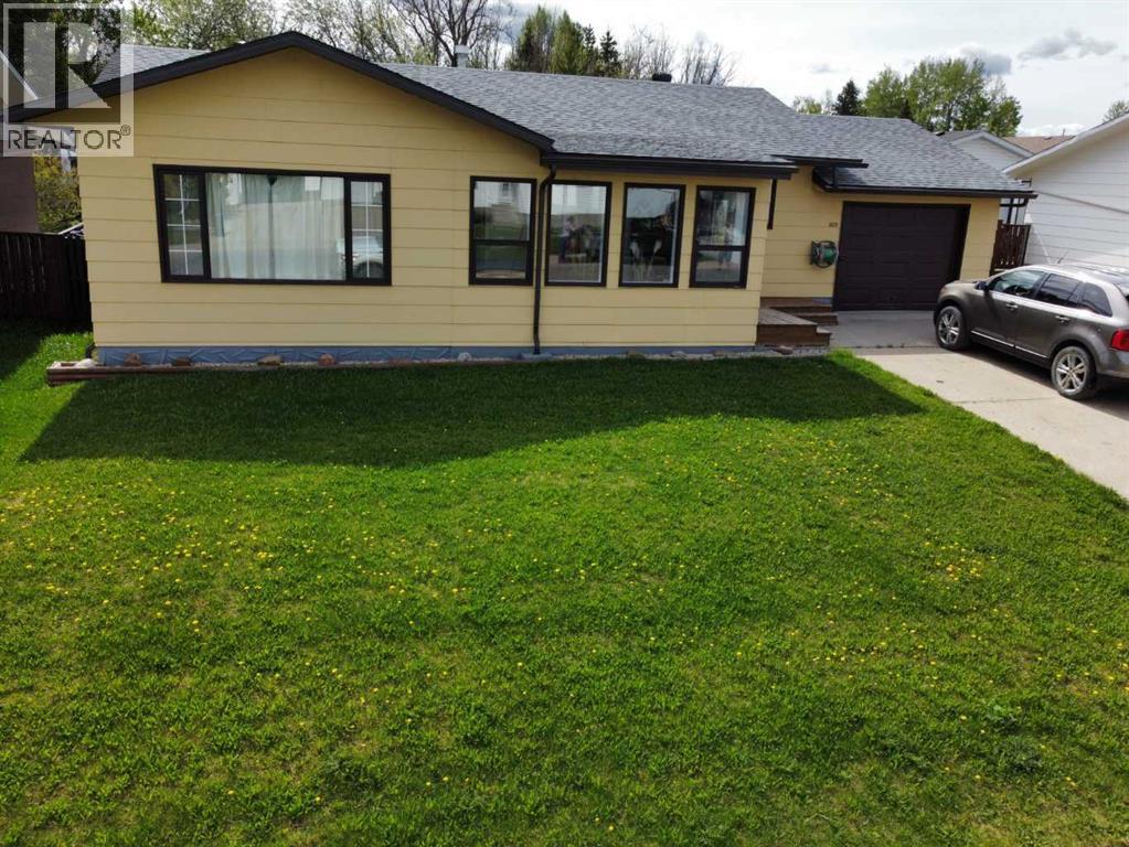 805 8 Street - 1
