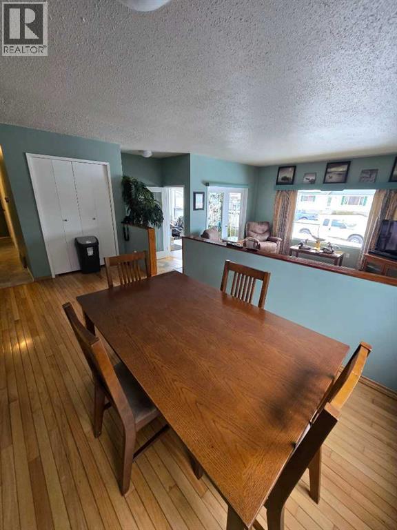 805 8 Street - 12