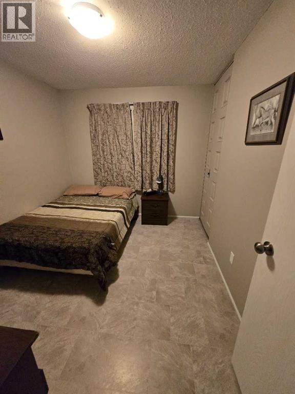 805 8 Street - 24