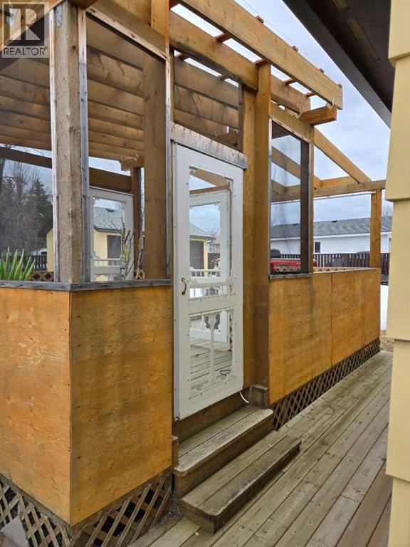 805 8 Street - 42