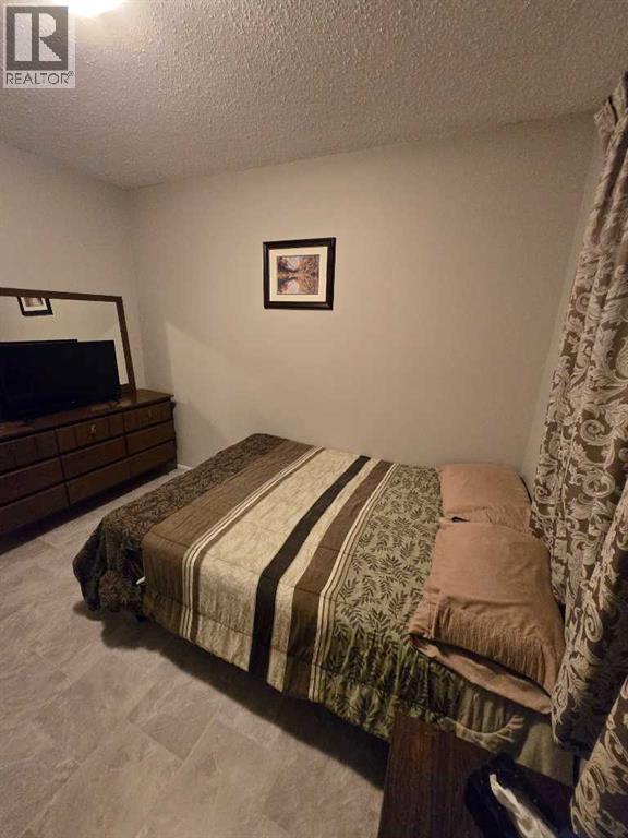 805 8 Street - 25
