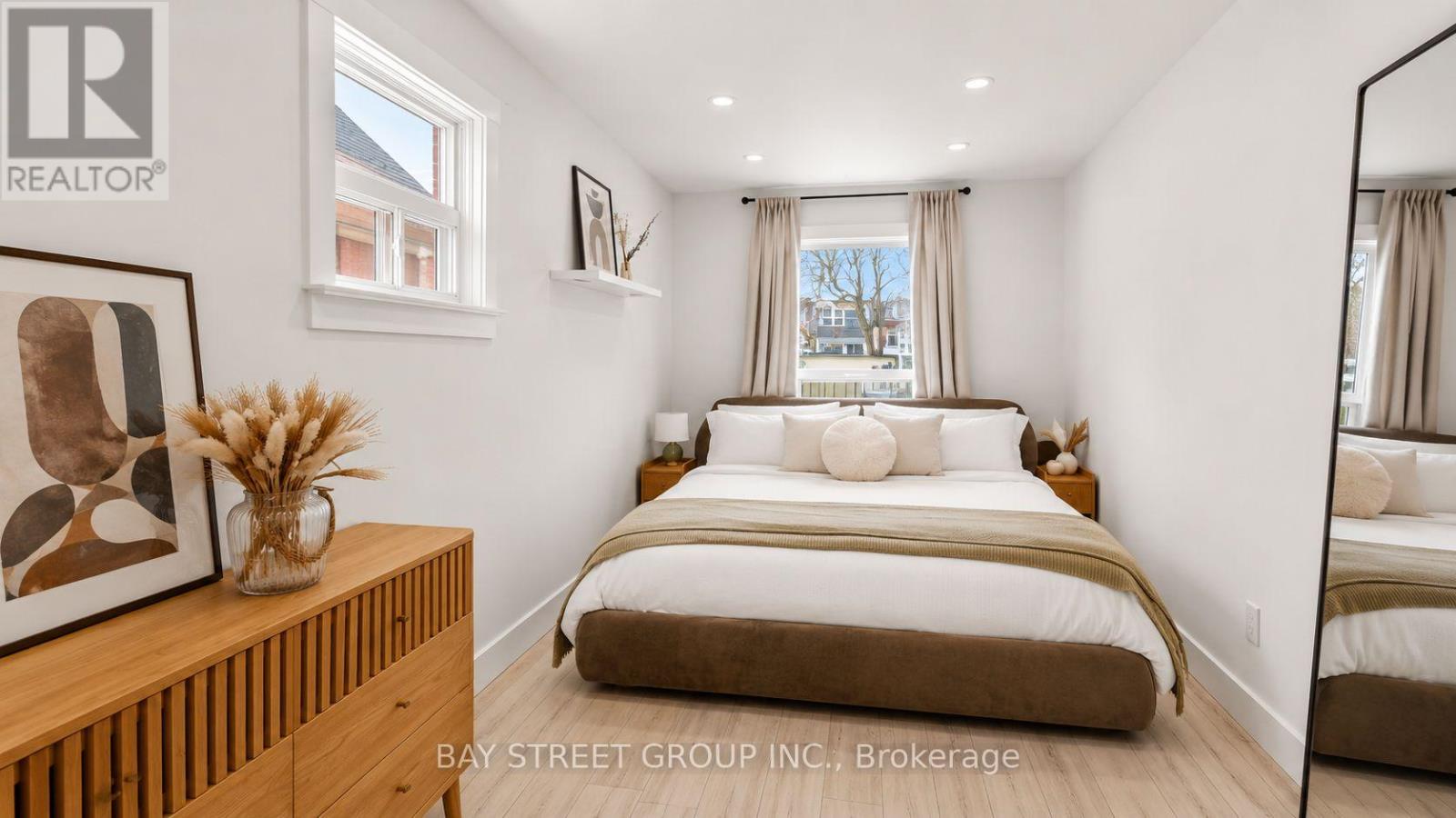 58 ALBERT AVENUE - 15