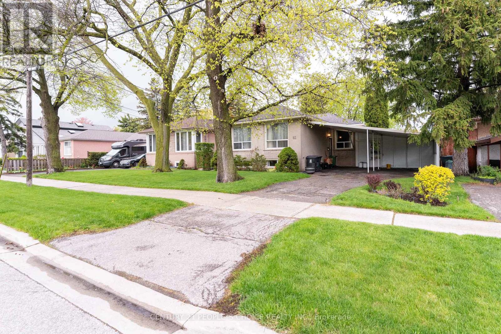 82 HADRIAN DRIVE - Image 2