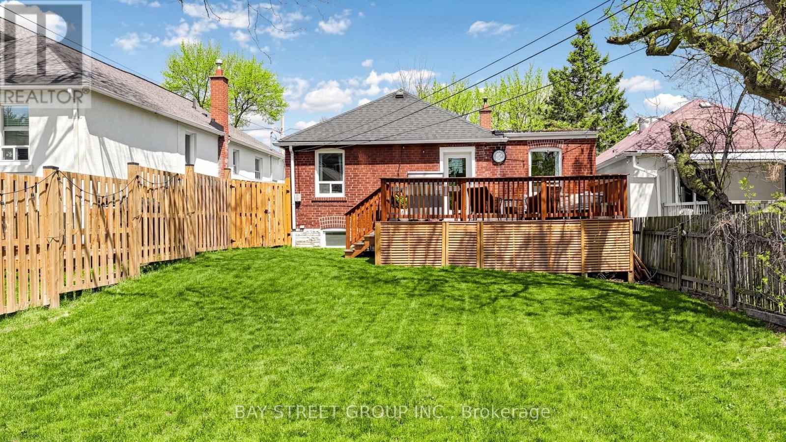 58 ALBERT AVENUE - 25