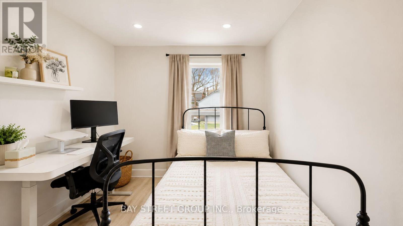 58 ALBERT AVENUE - 16