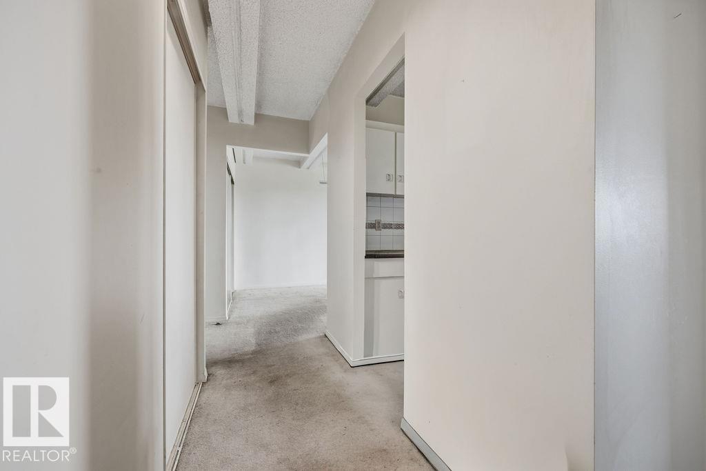 #1208 9918 101 ST NW - 19