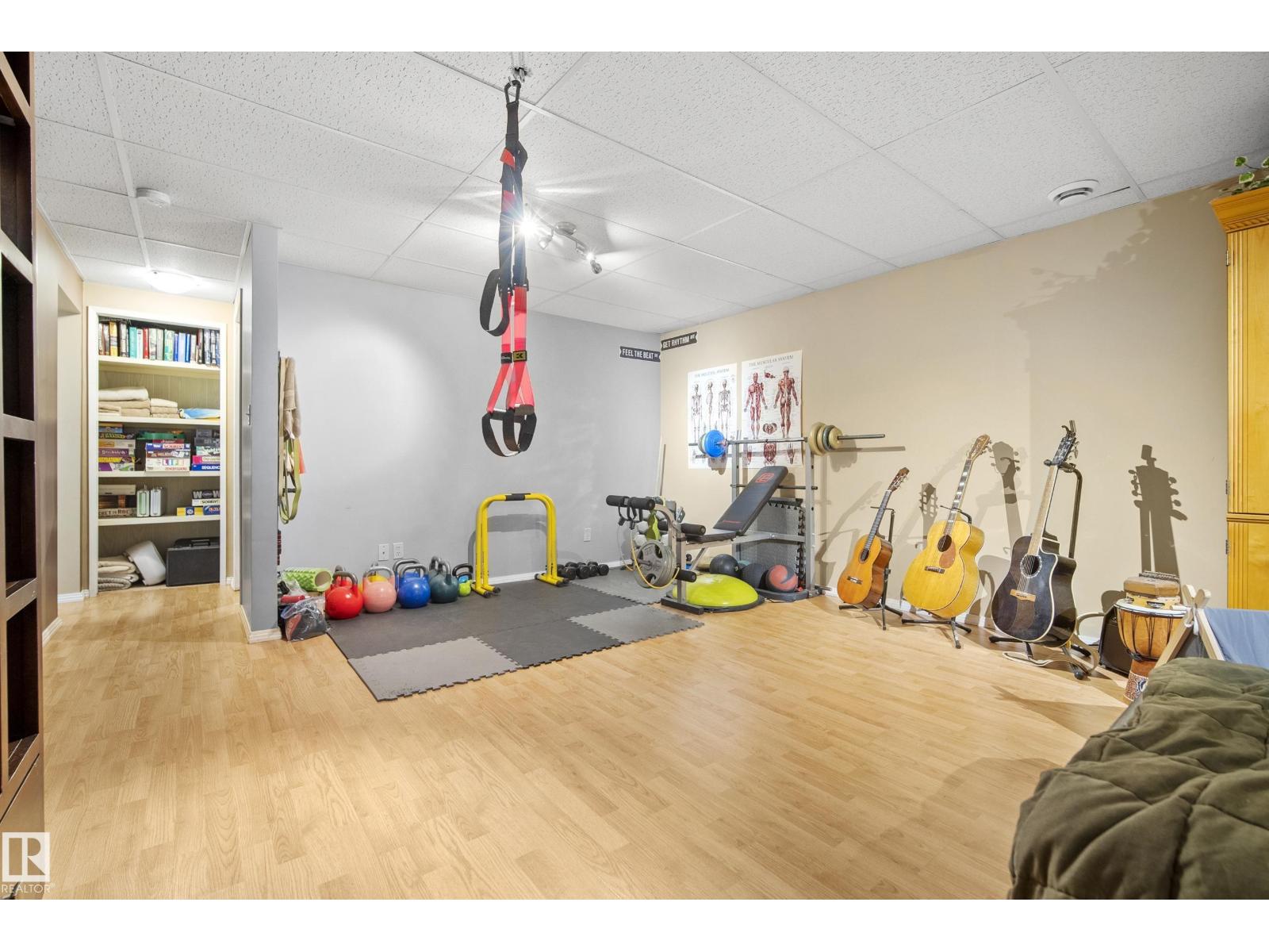 8804 136 AV NW - 25