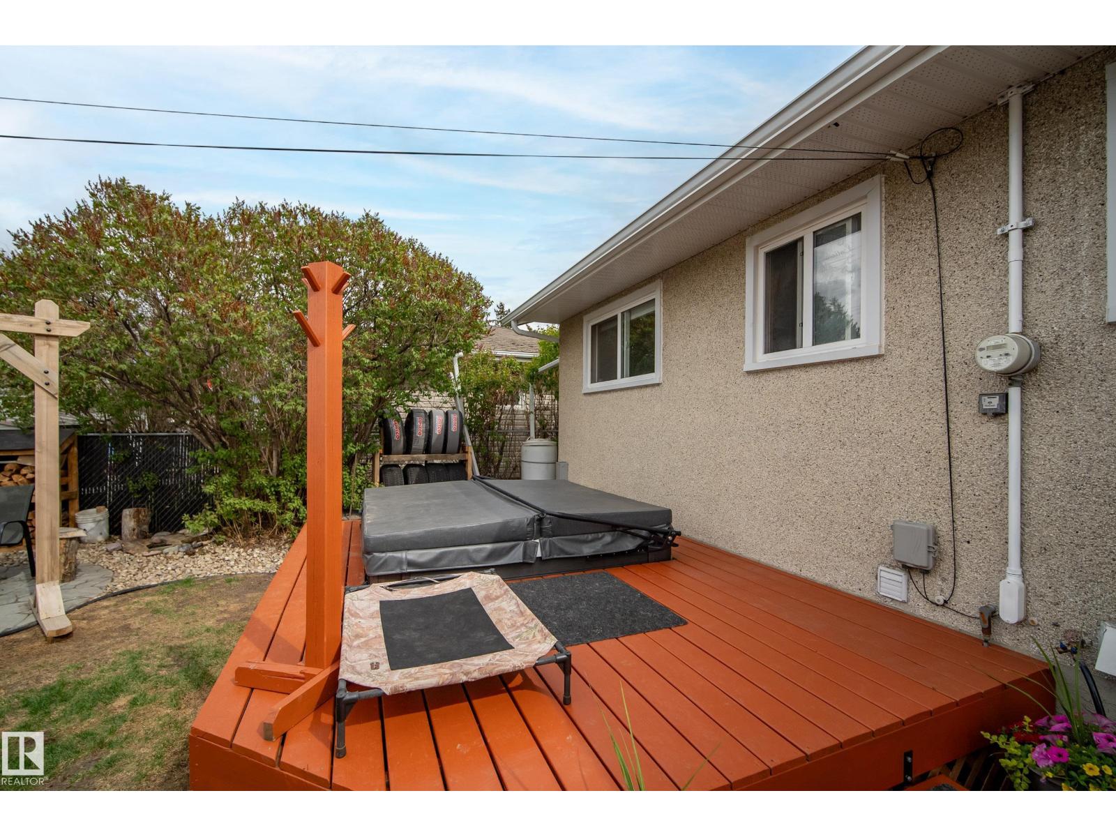 8804 136 AV NW - 33